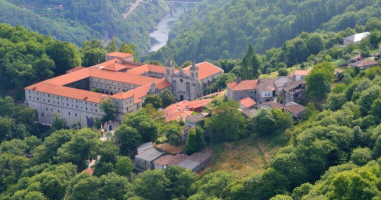 Descubre la belleza de la Ruta de los Monasterios en la Ribeira Sacra